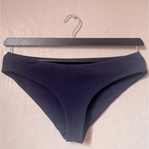 NWOT ARABELLA SWIMWEAR LARGE NAVY BLUE BIKINI BOTTOM